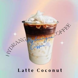 Latte Coconut-ลาเต้น้ำมะพร้าวสด