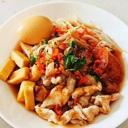 หมี่ไก่ฉีก by Chef Candy ก๋วยเตี๋ยว พุดดิ้งมะพร้าวอ่อน