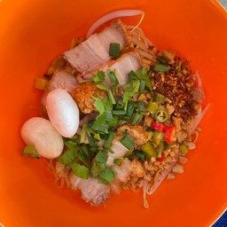 เฮียนพก๋วยเตี๋ยวหมูต้มยำ