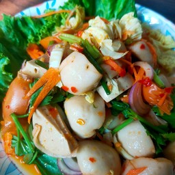 ร้านยำลูกชิ้นไม้