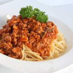 สปาเกตตี้ซอสเนื้อสับ