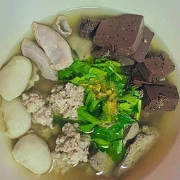 ข้าวกระเพรา ลุงยี ประดิพัทธ์16 ประดิพัทธ์16
