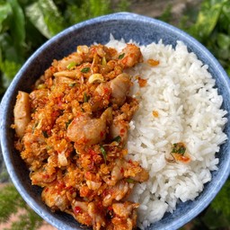 ข้าวราดคั่วพริกเกลือ (ระบุเนื้อสัตว์)