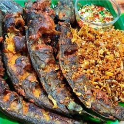 ปลาดุกทอดขมิ้น