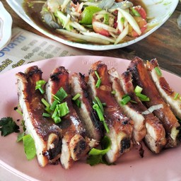 คอหมูย่าง