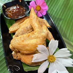 ปีกไก่ทอด