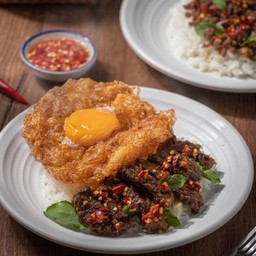 ข้าวกะเพราเนื้อตุ๋น