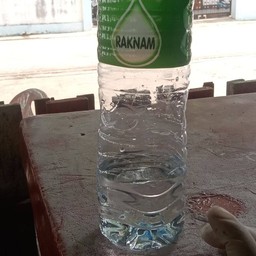 น้ำเปล่าเย็นๆ