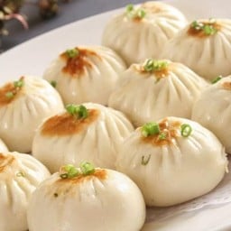 16B.ซาลาเปาหมูทอด