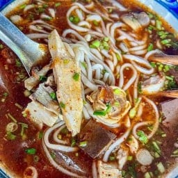แซ่บอีหลี ข้าวเปียกลาว🇱🇦 เส้นเฝอลาว สาขา 1