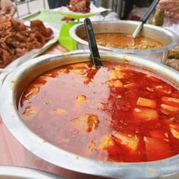 แกงฮังเล