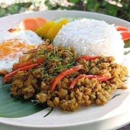 ข้าวคั่วกลิ้งเนื้อสับ