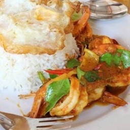 เครื่องแกงกุ้งราดข้าว