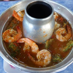 แกงส้มชะอมกุ้ง