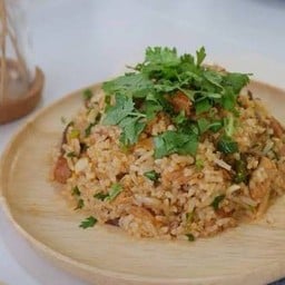 ข้าวผัดปลากระป๋อง