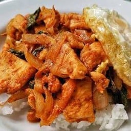 ข้าวราดผัดพริกเผา