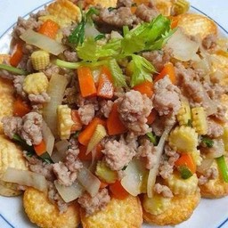 ผัดเต้าหู้ทรงเครื่อง