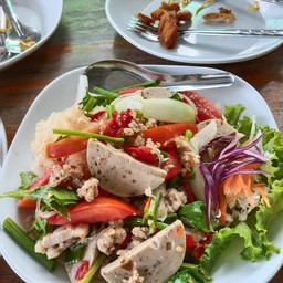 ยำหมูยอ