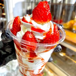 วิปครีมช็อต สตรอว์เบอร์รี่