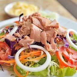 ทูน่าสลัด