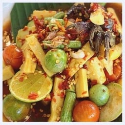 ตำหน่อไม้กุ้งสด