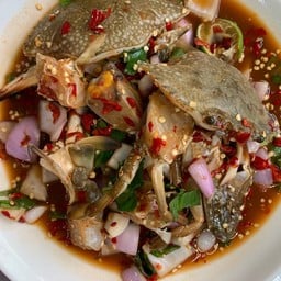 ยำปูม้า น้ำปลาร้า