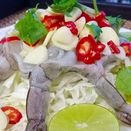 ยำกุ้งสด ลวก