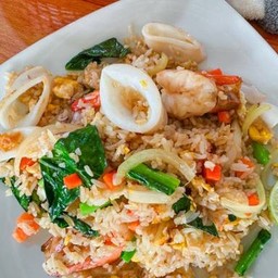 ข้าวผัดทะเลรวม