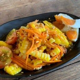 ตำข้าวโพด + ไข่เค็ม