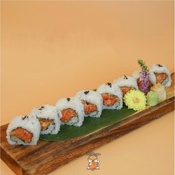 SPICY SALMON ROLL