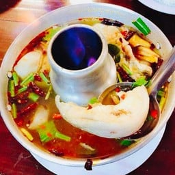 ต้มยำปลาบึก