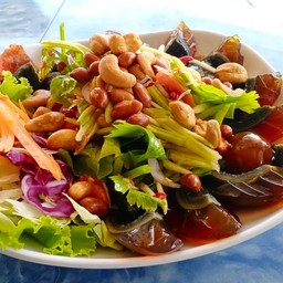 ยำไข่เยี่ยวม้า