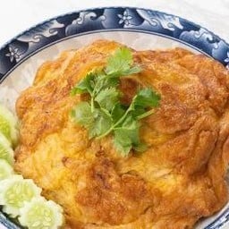 ข้าวไข่เจียวราดข้าว