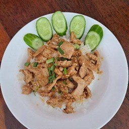 ข้าวราดหมูเกาหลี