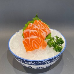 SALMON SASHIMI