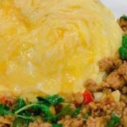 ข้าวไข่ข้นกะเพราหมูสับ