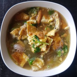 ต้มจืดไข่เจียว