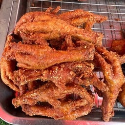ไก่ทอดรสเด็ดสูตรไม่มีน้ำจิ้ม (หน้าเซเว่นอุดมสุข42)
