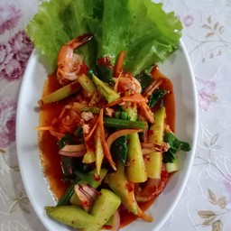 ยำคะน้ากุ้งสด