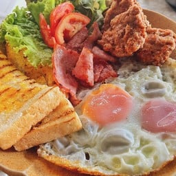 ชุดอาหารเช้าหมูสับก้อน