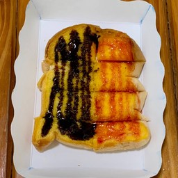 ปังปิ้งเนยช็อคโกแลต-สตอเบอรี่