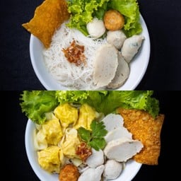 ก๋วยเตี๋ยวน้ำ+เกี๊ยวหมูน้ำใส