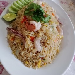 ข้าวผัดรวมใหญ่