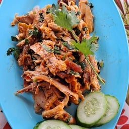 น้ำตกไก่อบโอ่ง