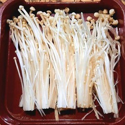 เห็ดเข็มทอง