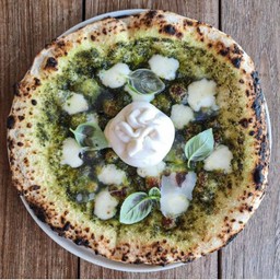 Pizza Pesto & Burrata