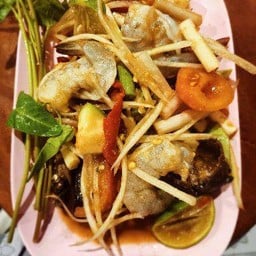 ตำไหลบัว + กุ้งสดปูปลาร้า