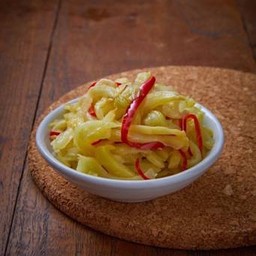 ยำเกี่ยมฉ่ายน้ำมันงา