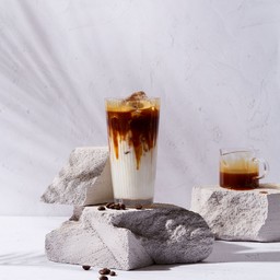 ICED CARAMEL MACCHIATO