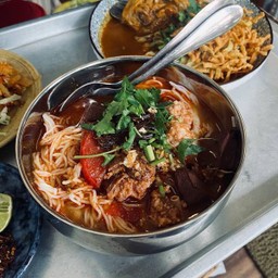 ขนมจีนน้ำเงี้ยว Delivery
